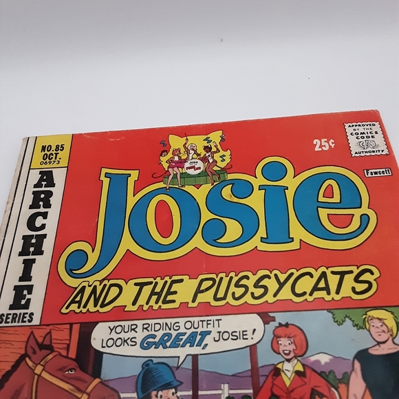 VINTAGE Archie Series Josie and the Pussycats Comic No. 85 1975 - Picture 2 of 7